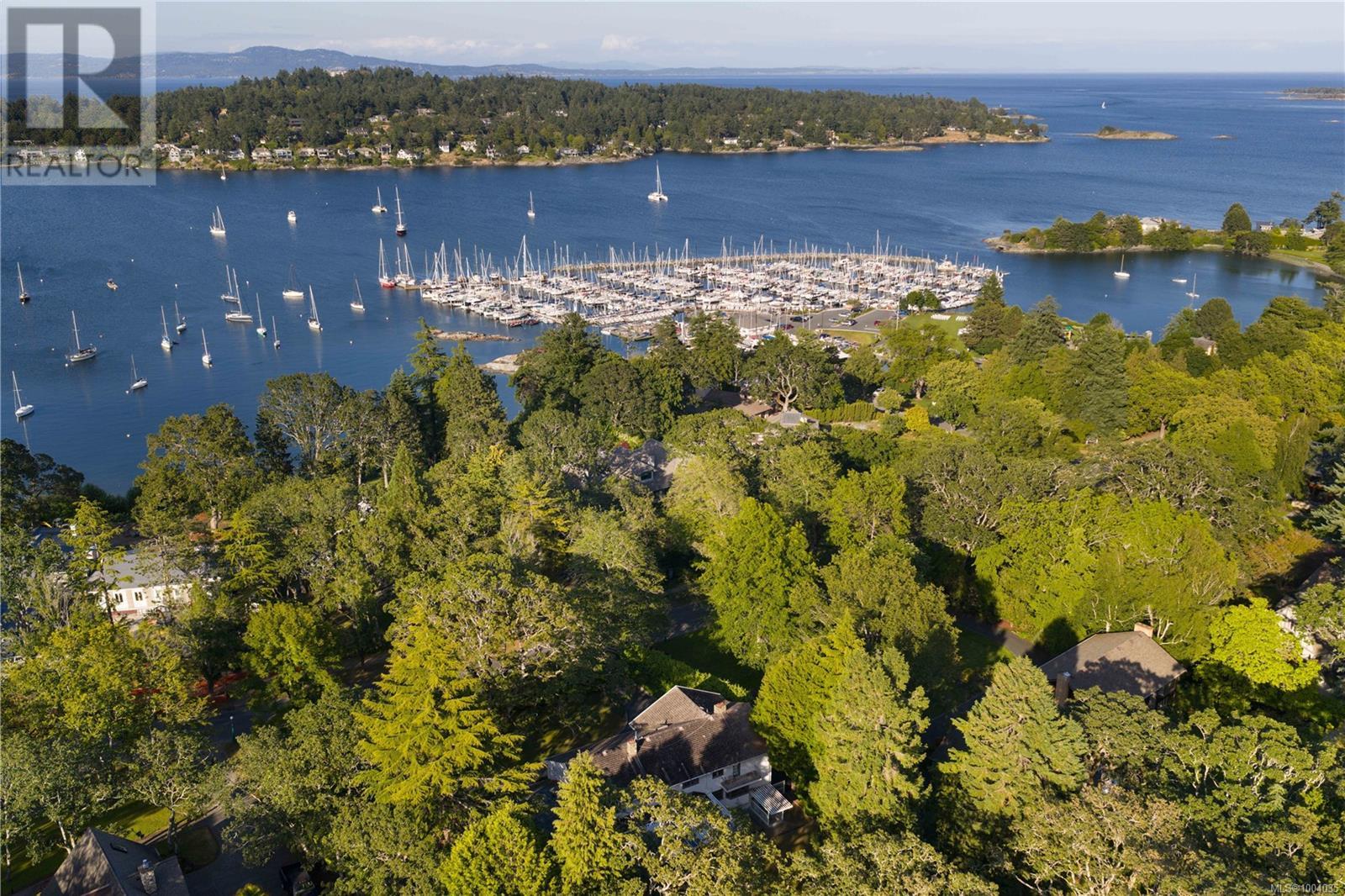  3460 Beach Drive, Oak Bay