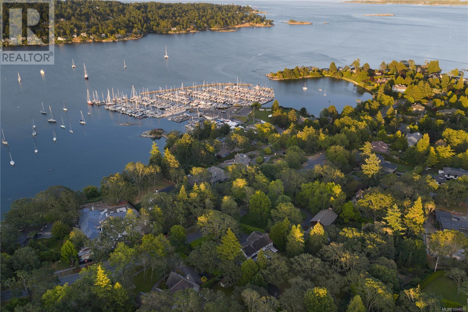  3460 Beach Drive, Oak Bay