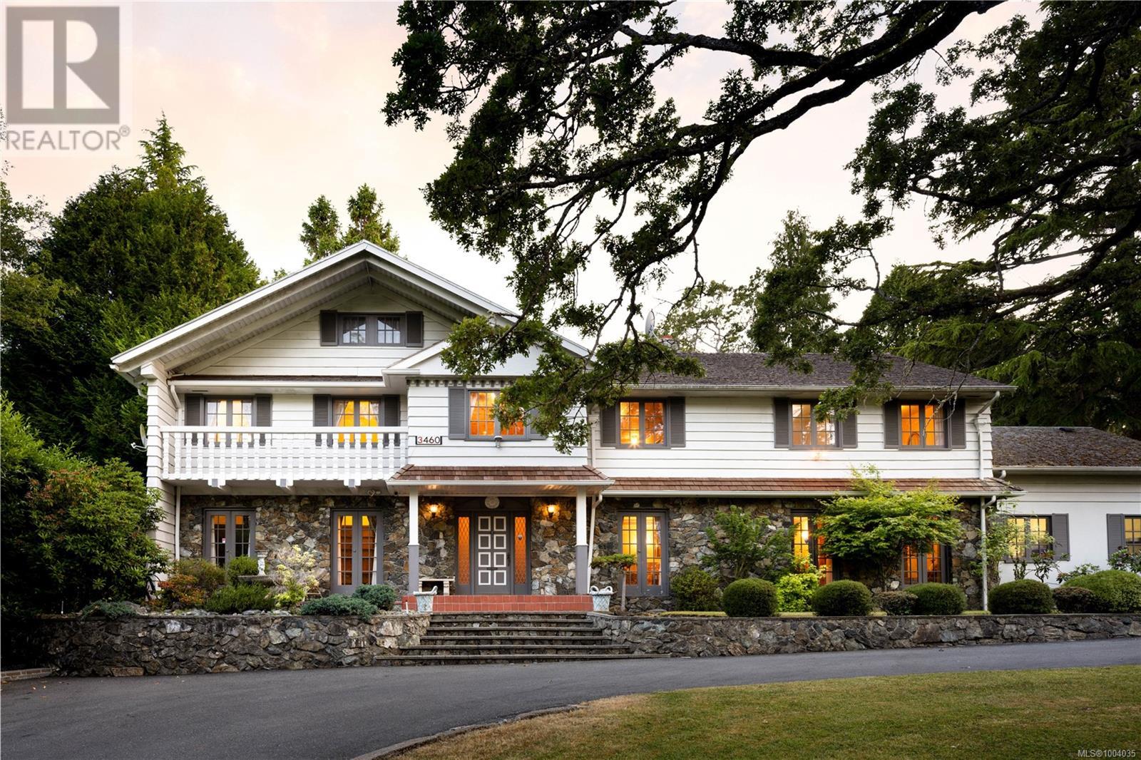 3460 Beach Drive, Oak Bay