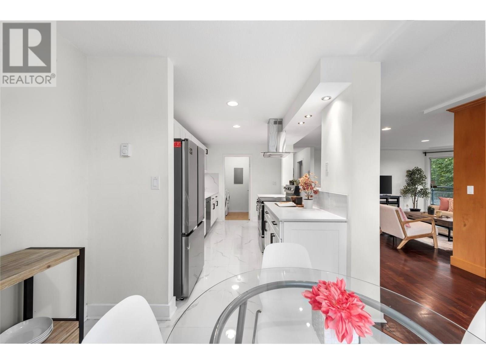 Photo 27 of 107 8600 Lansdowne Road, Richmond BC