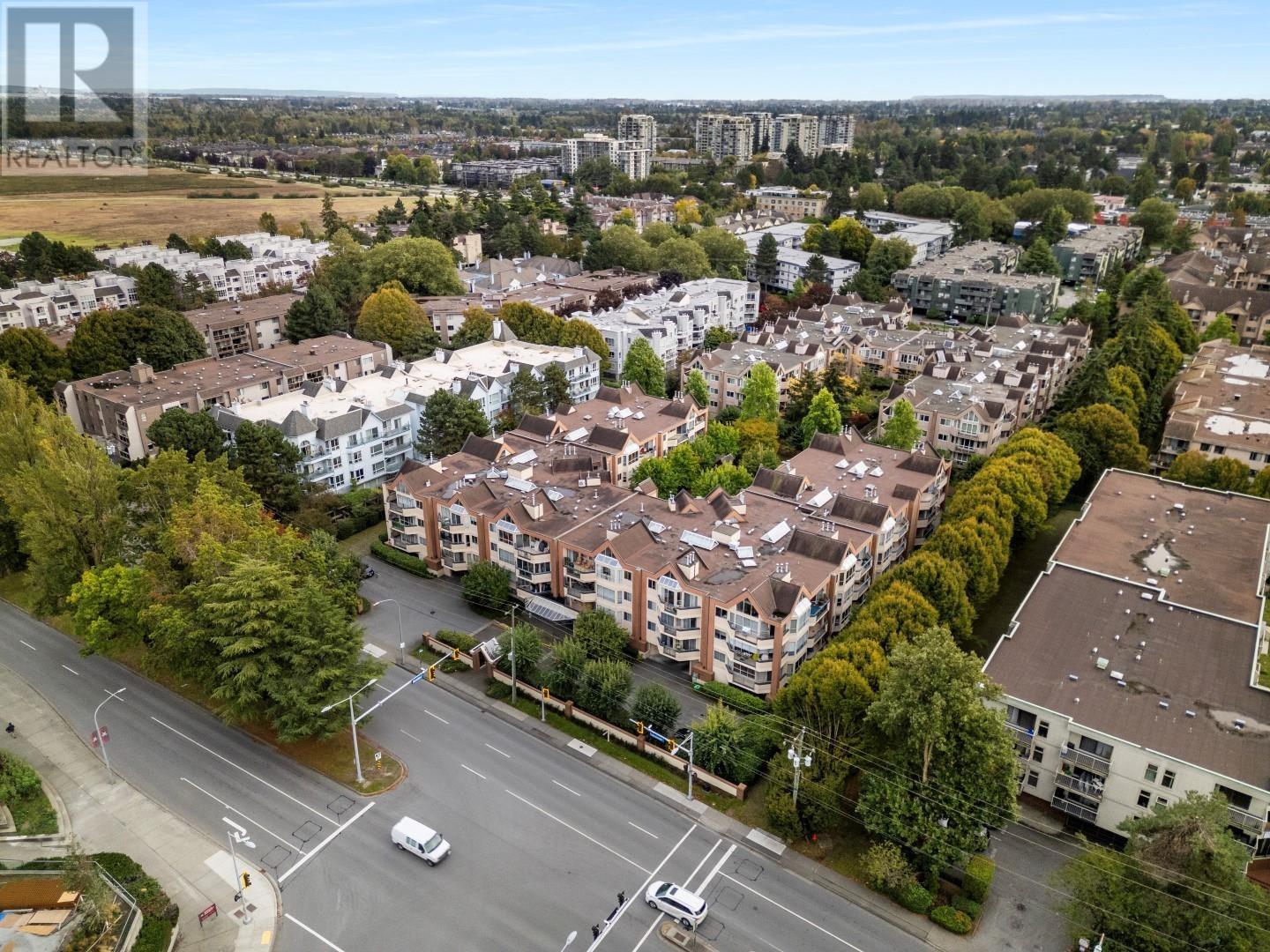 Photo 6 of 107 8600 Lansdowne Road, Richmond BC