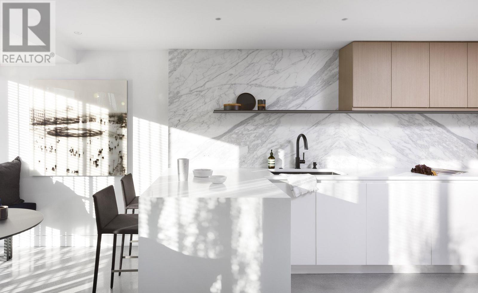 Photo 9 of 401 4387 W 10th Avenue, Vancouver BC