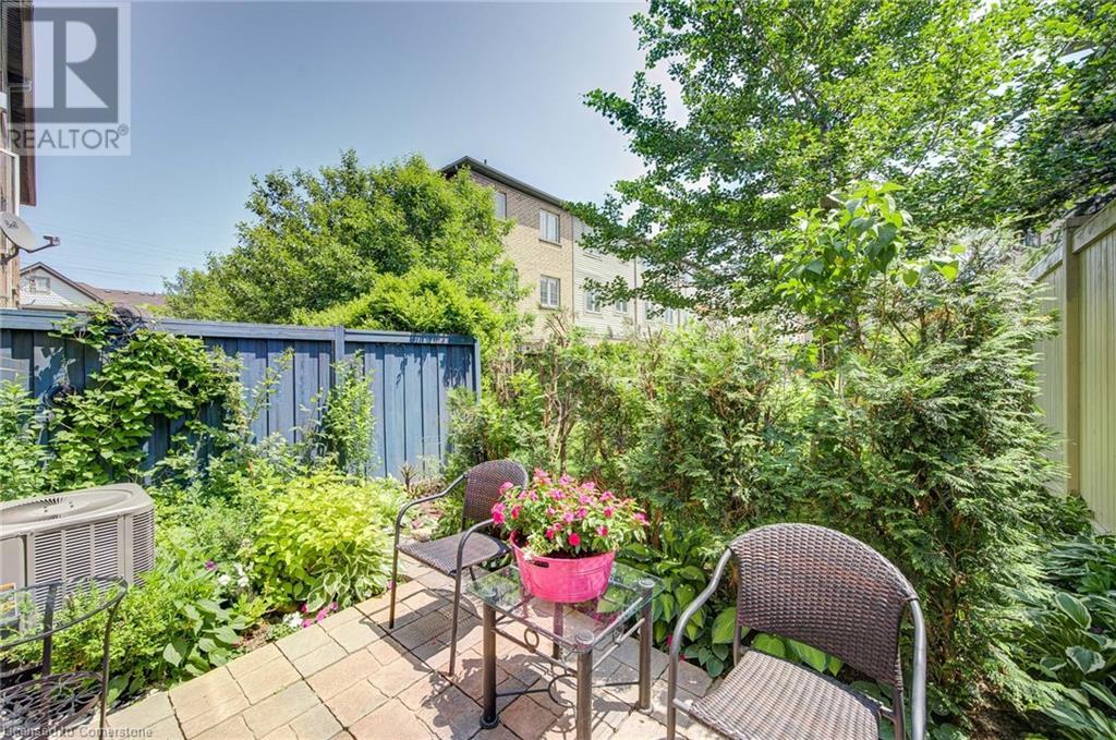 Photo 40 of 470 Beach Boulevard Unit 63, Hamilton ON