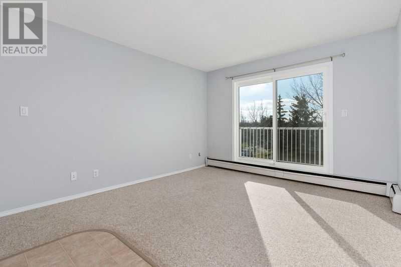 Photo 10 of 402 5418 52 Street, Camrose AB