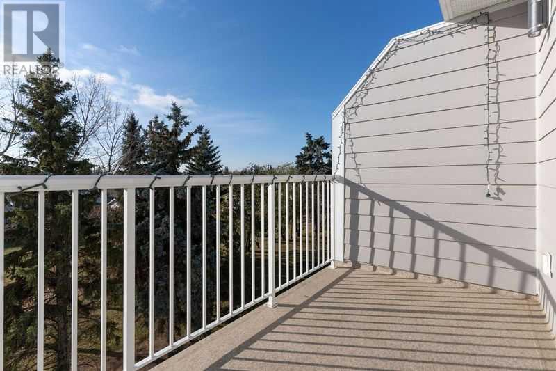 Photo 12 of 402 5418 52 Street, Camrose AB