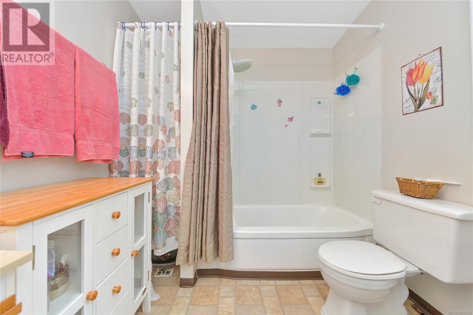  177 Mariners Way, Mayne Island