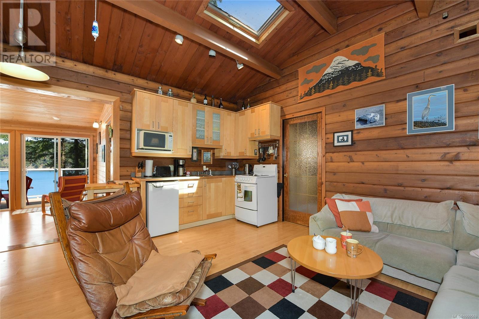  177 Mariners Way, Mayne Island