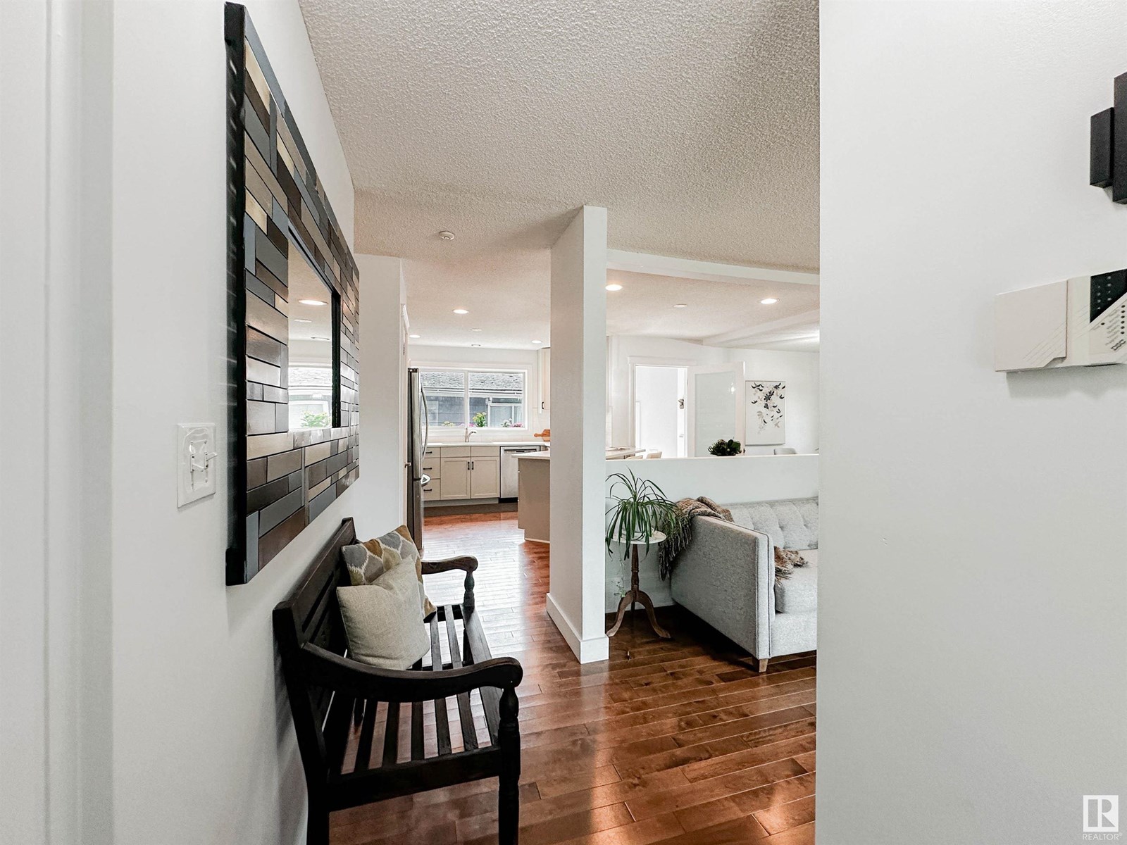 Single Family House Bungalow for Sale in  BELLEVUE CR St. Albert 