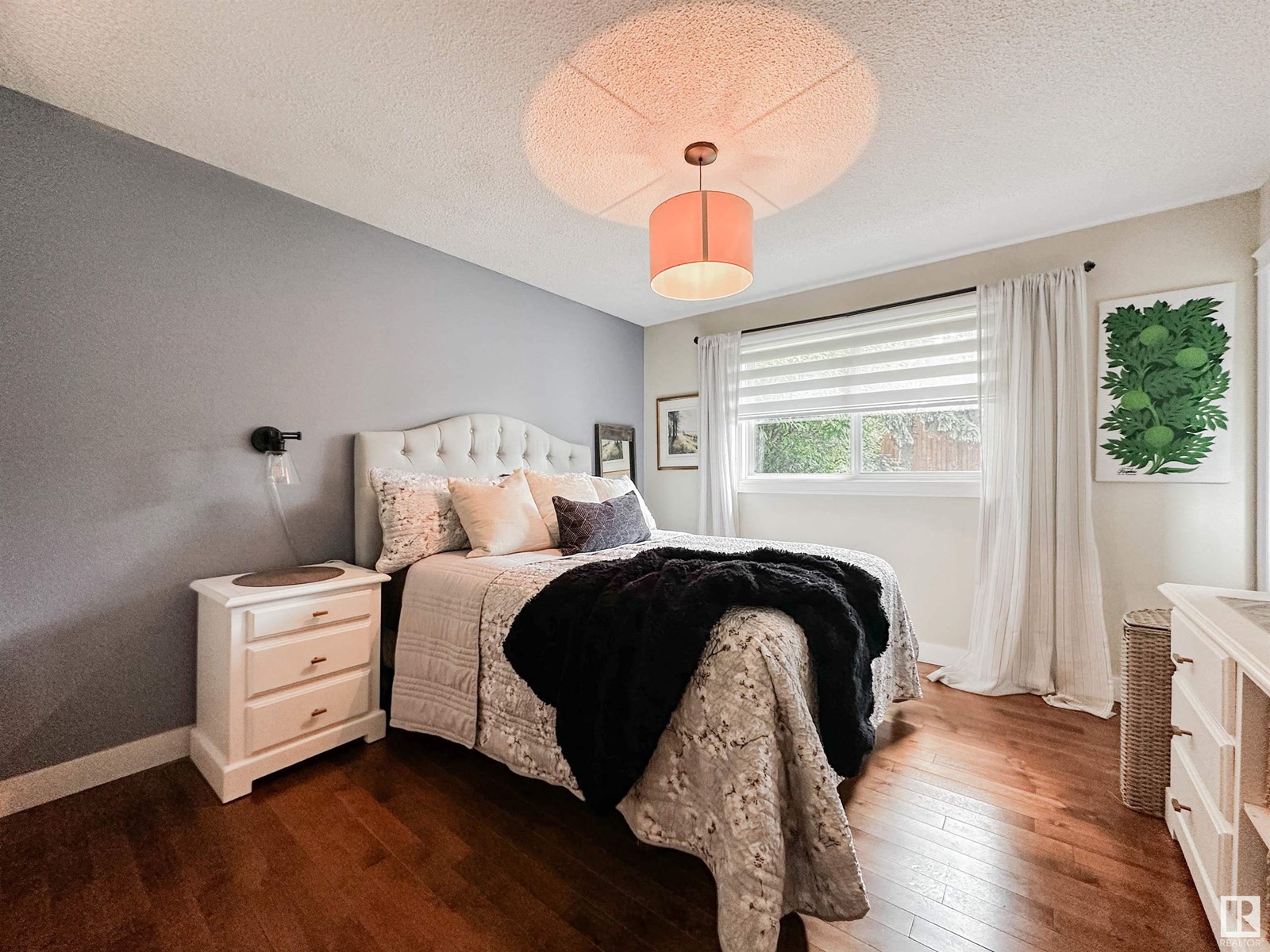 Single Family House Bungalow for Sale in  BELLEVUE CR St. Albert 