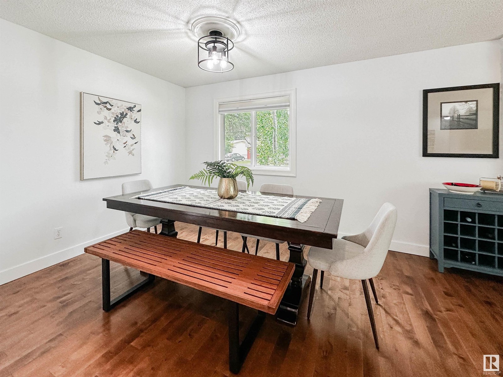 Single Family House Bungalow for Sale in  BELLEVUE CR St. Albert 