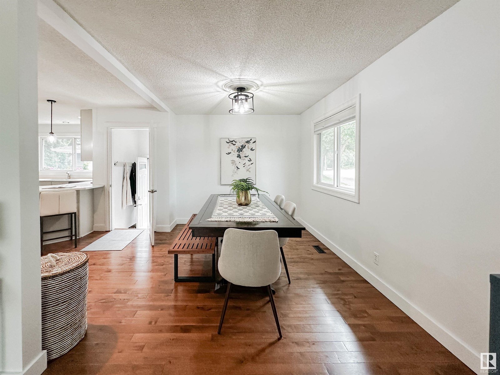 Single Family House Bungalow for Sale in  BELLEVUE CR St. Albert 