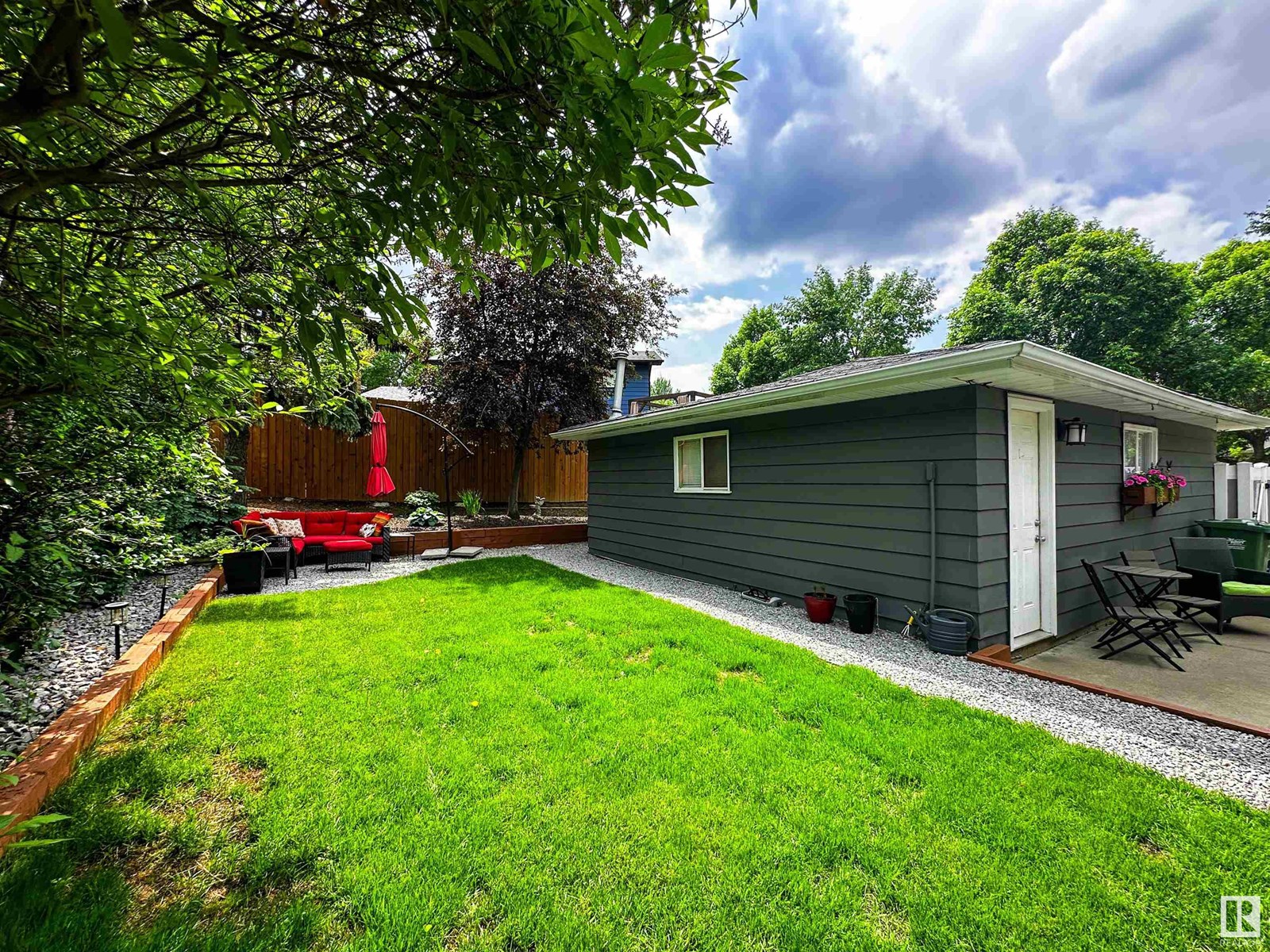 Single Family House Bungalow for Sale in  BELLEVUE CR St. Albert 