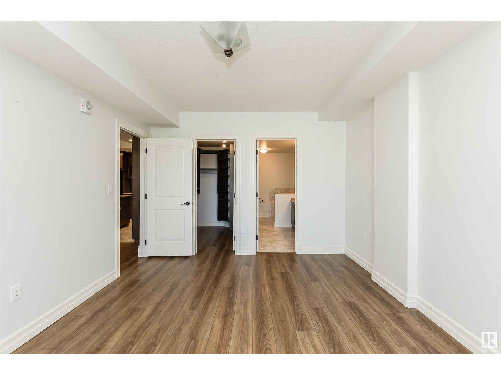 Photo 16 of 506 10142 111 St Nw Nw, Edmonton AB