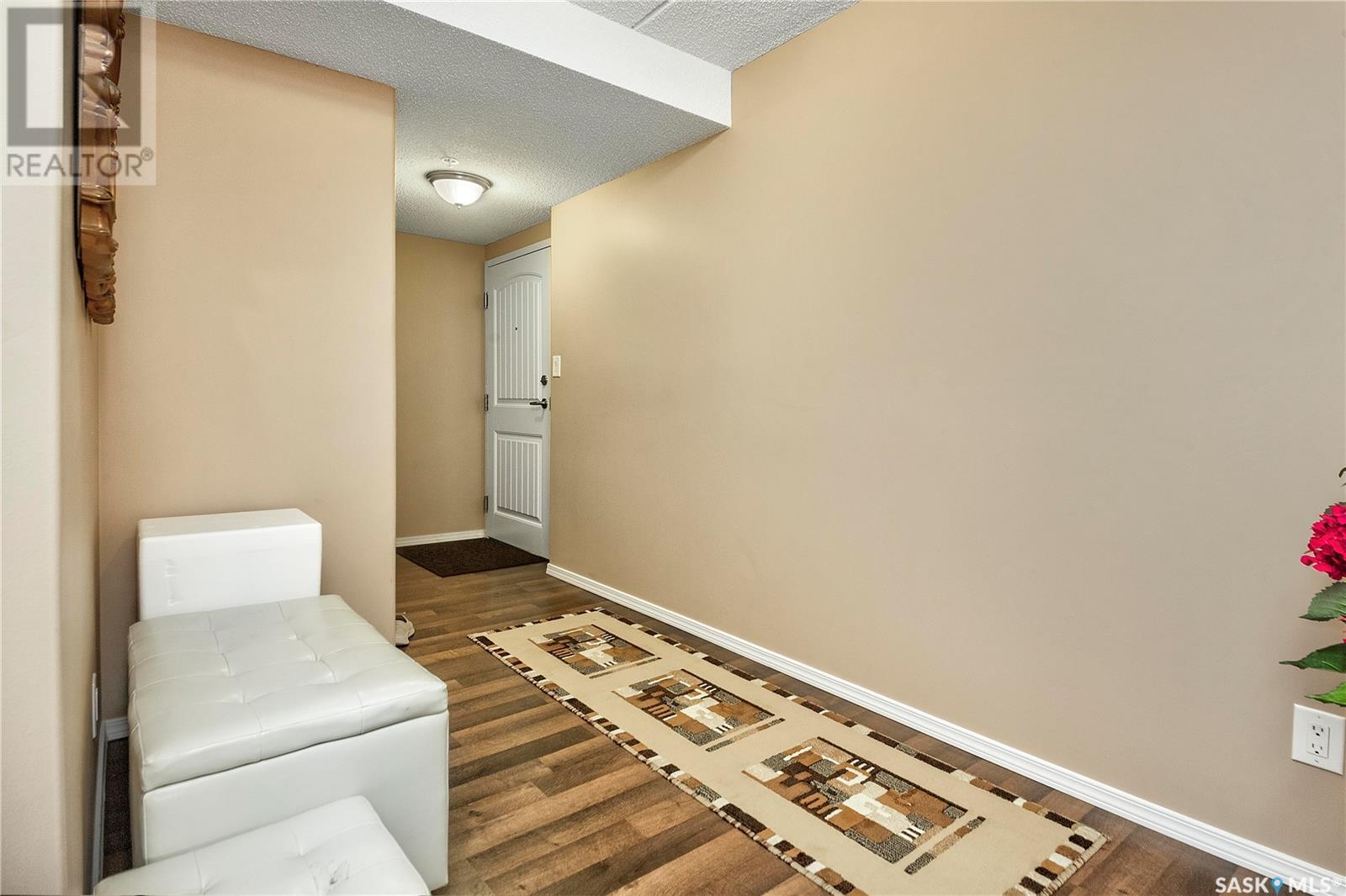 Photo 10 of 304 2781 Woodbridge Drive, Prince Albert SK