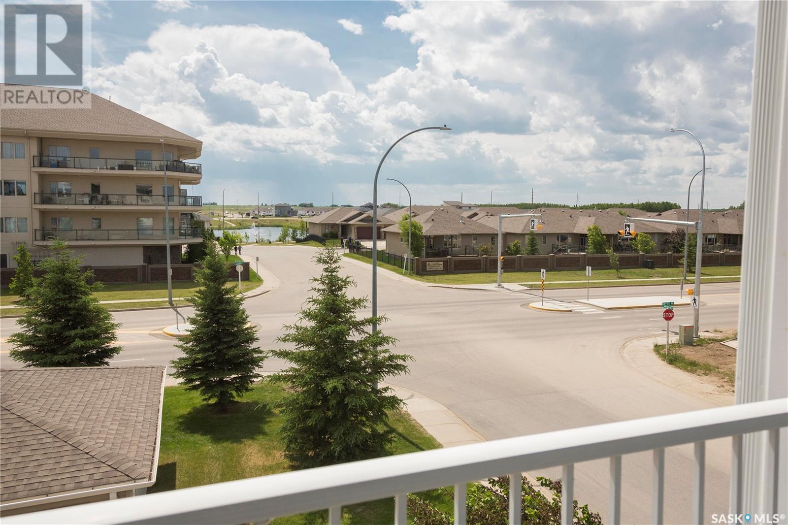 Photo 12 of 304 2781 Woodbridge Drive, Prince Albert SK