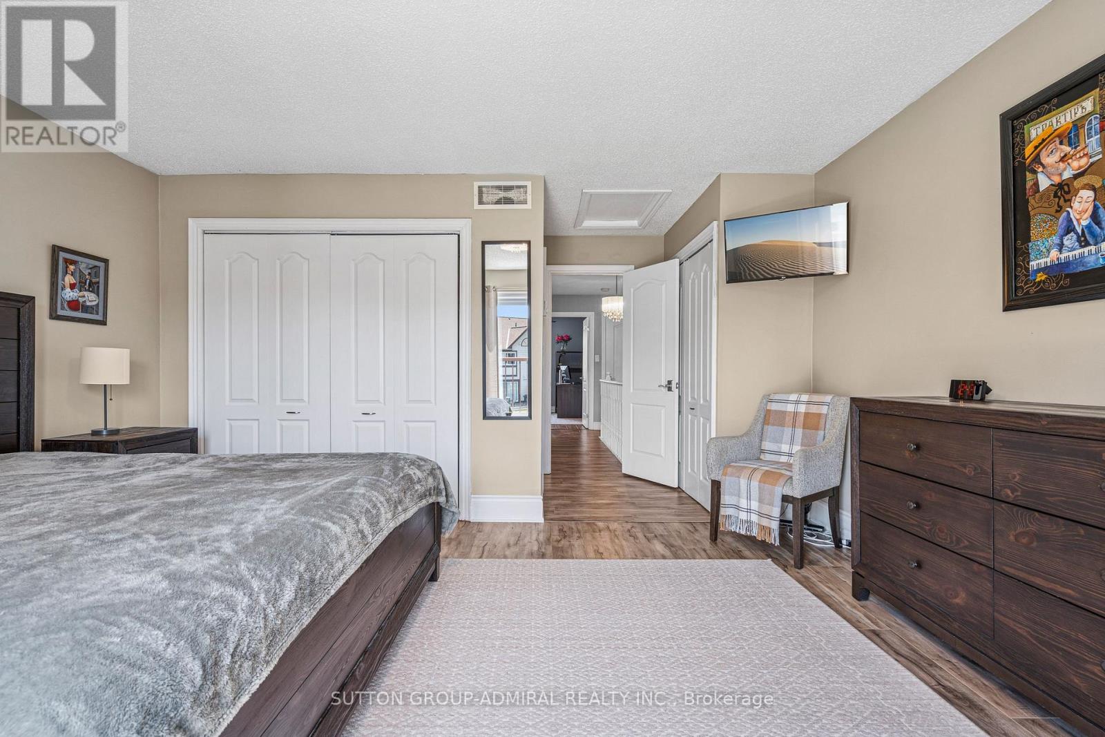 Photo 7 of 35 21 Laguna Parkway, Ramara ON