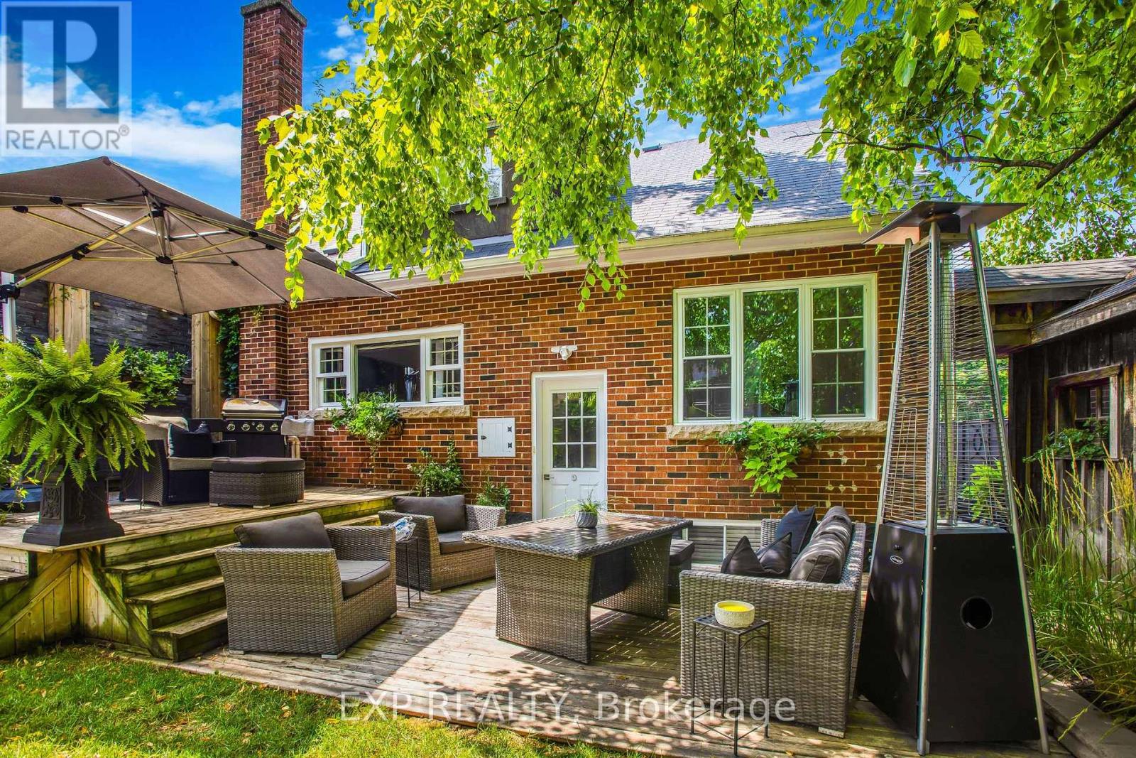 Photo 35 of 8 Warwick Road, Hamilton ON