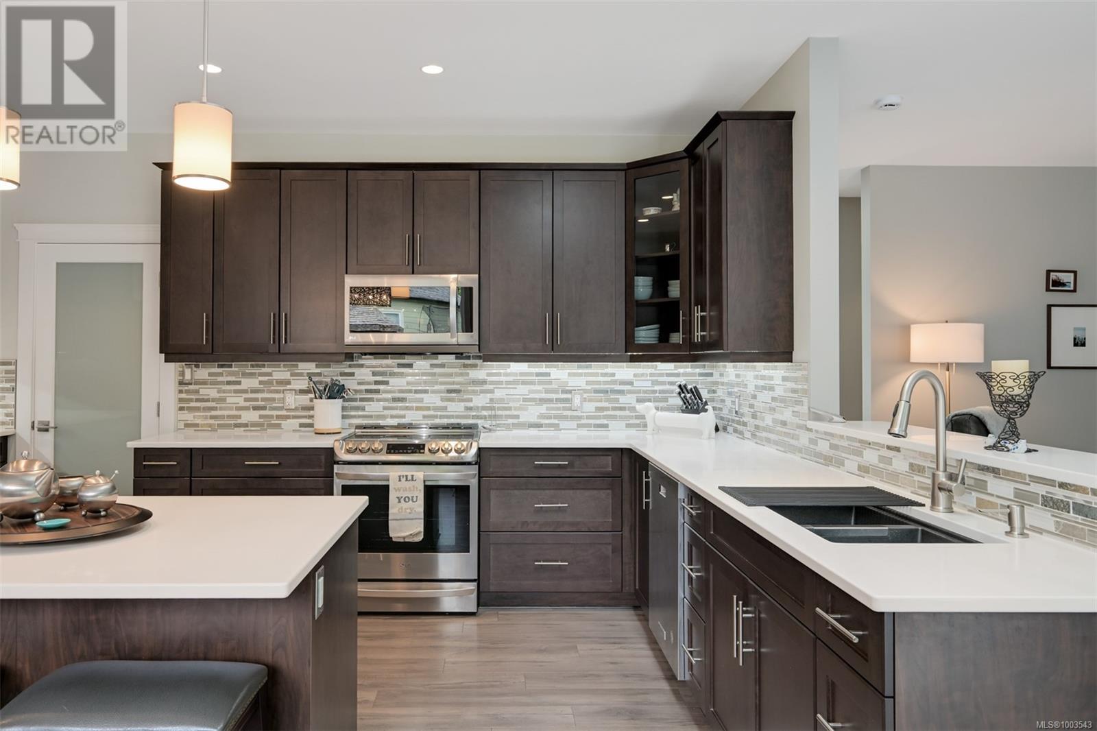Photo 9 of 7123 Jacksons Pl, Sooke BC
