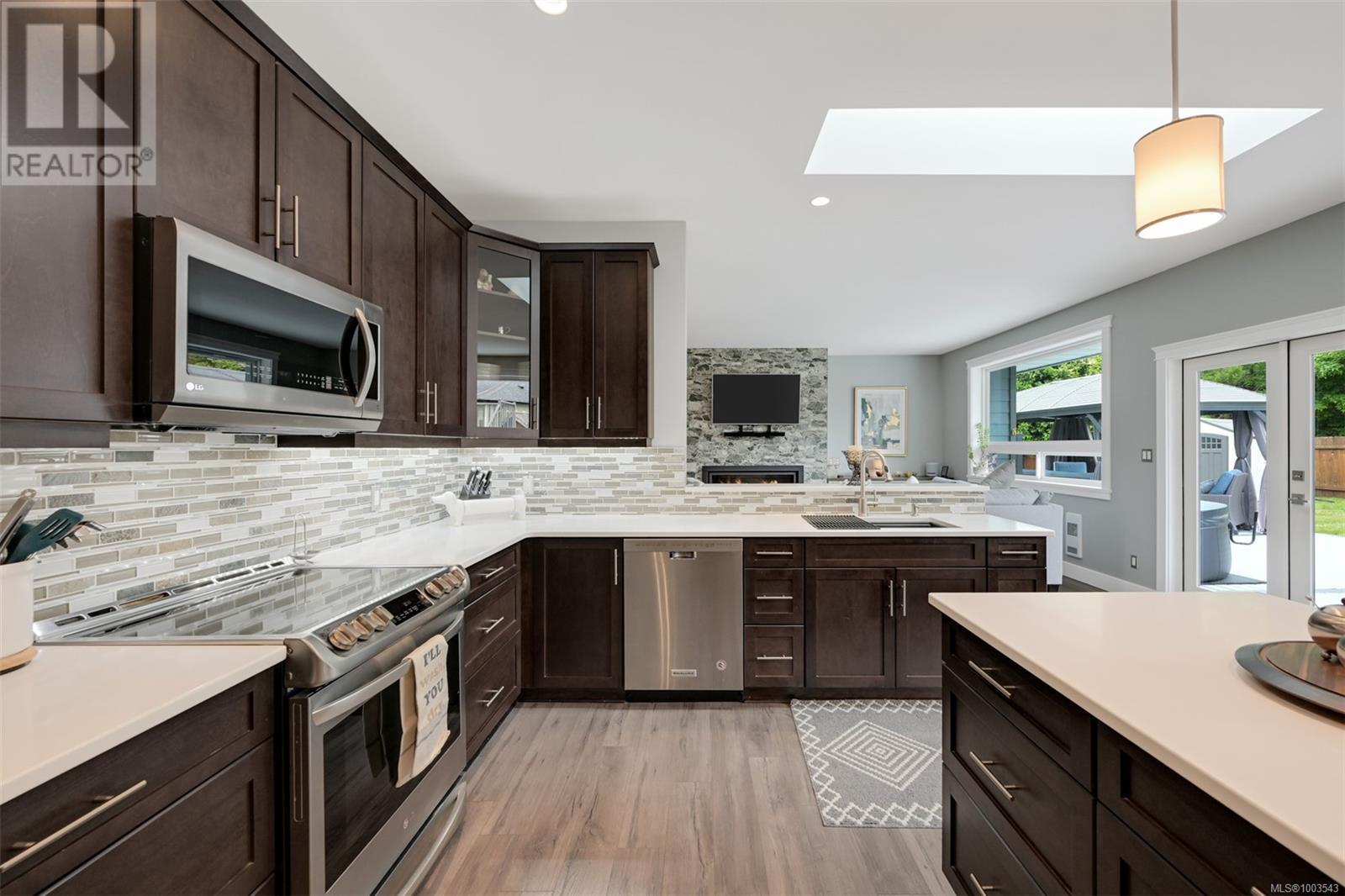 Photo 12 of 7123 Jacksons Pl, Sooke BC