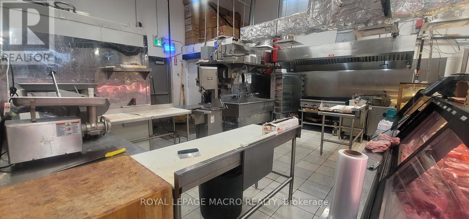Photo 10 of 6 1970 Rymal Road E, Hamilton ON