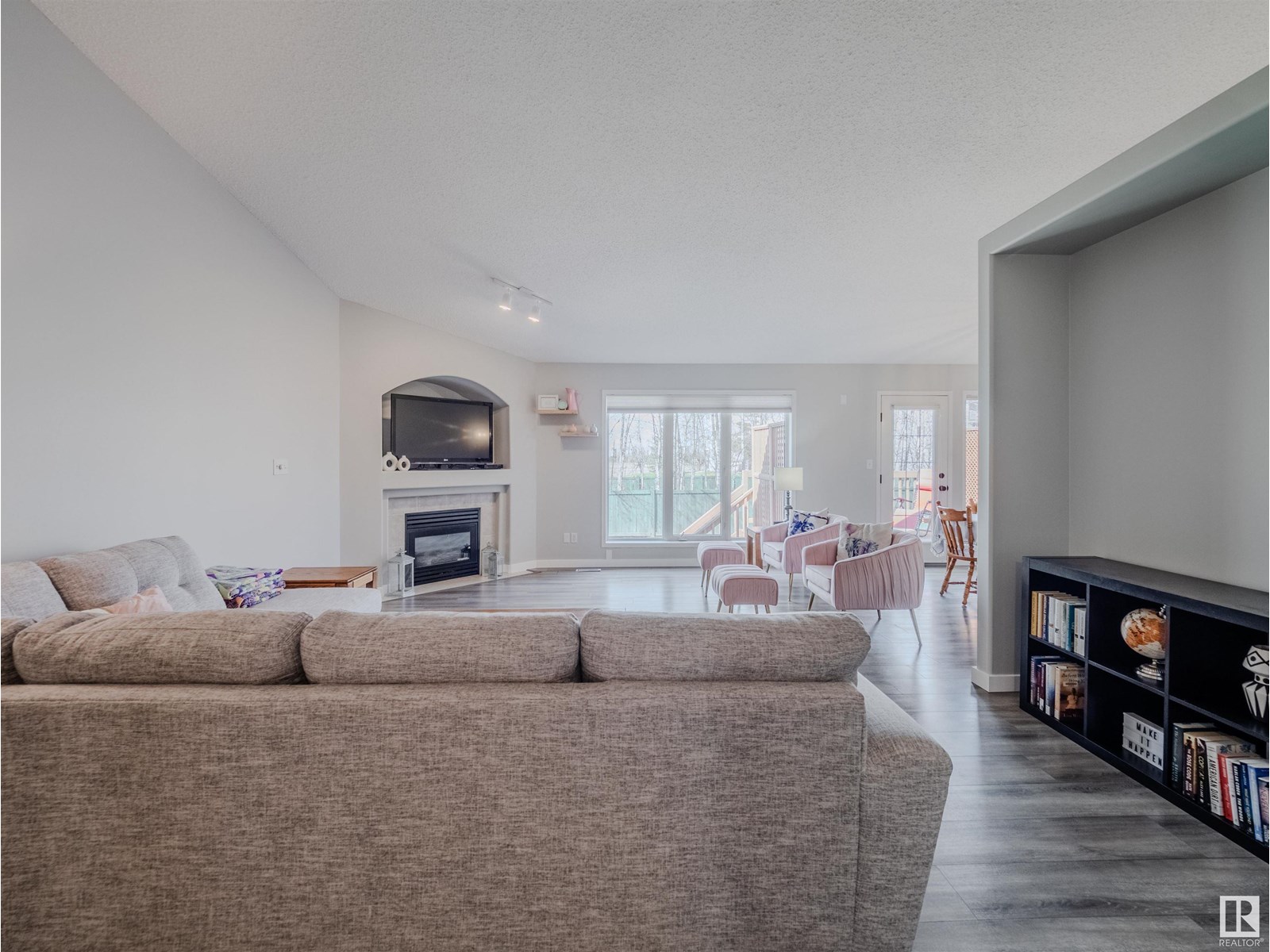 Photo 50 of 18 64 Blackburn Sw, Edmonton AB