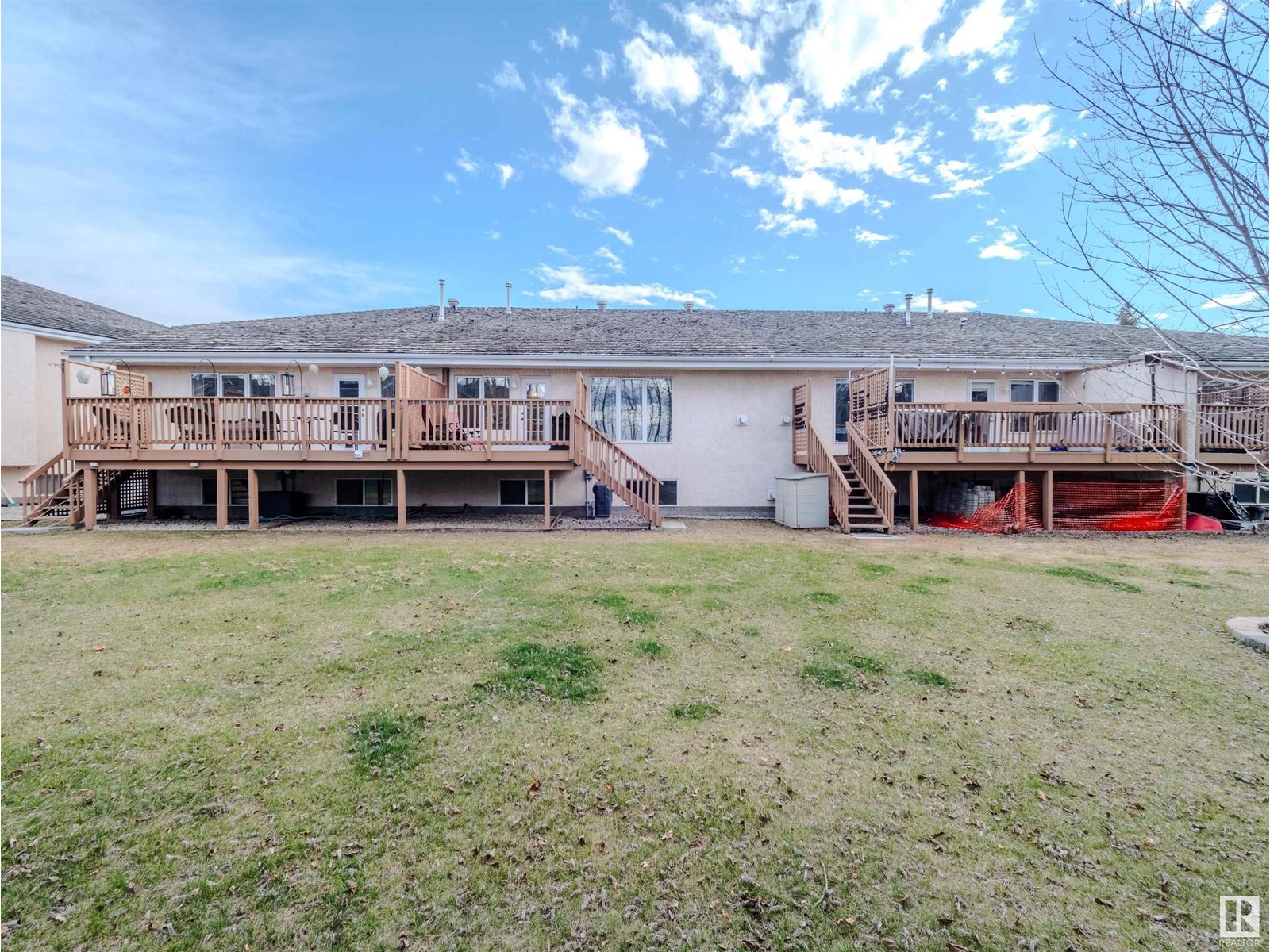 Photo 15 of 18 64 Blackburn Sw, Edmonton AB