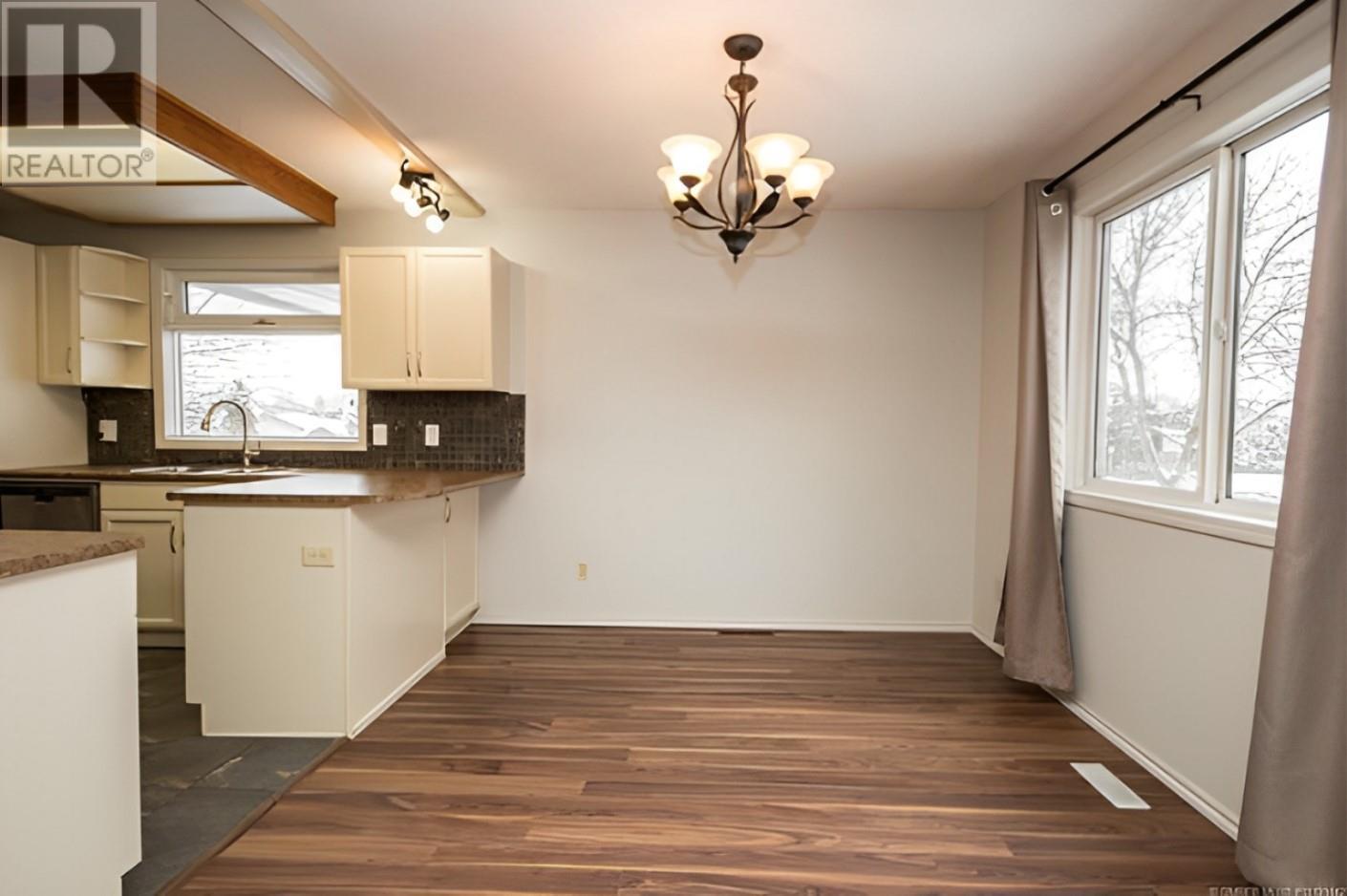  1086 Raymer Avenue, Kelowna