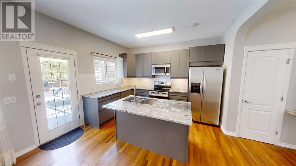 Single Family House for Sale in  Chaparral Drive SE Chaparral Calgary 