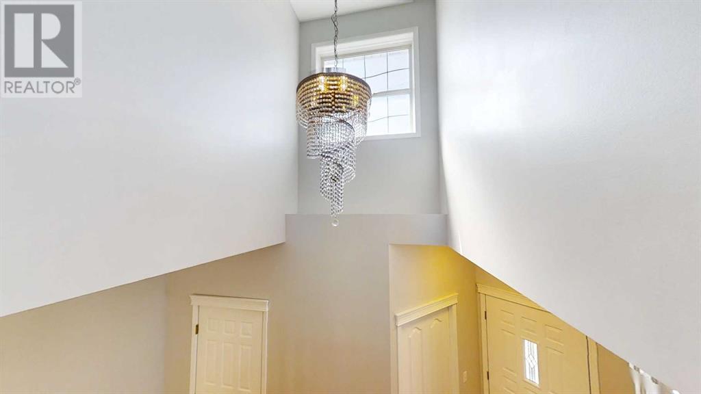 Single Family House for Sale in  Chaparral Drive SE Chaparral Calgary 