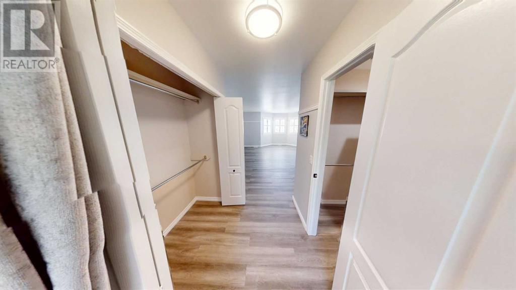 Single Family House for Sale in  Chaparral Drive SE Chaparral Calgary 