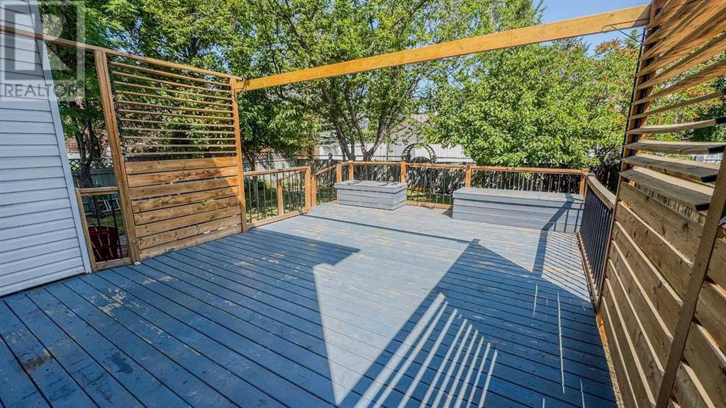 Single Family House for Sale in  Chaparral Drive SE Chaparral Calgary 