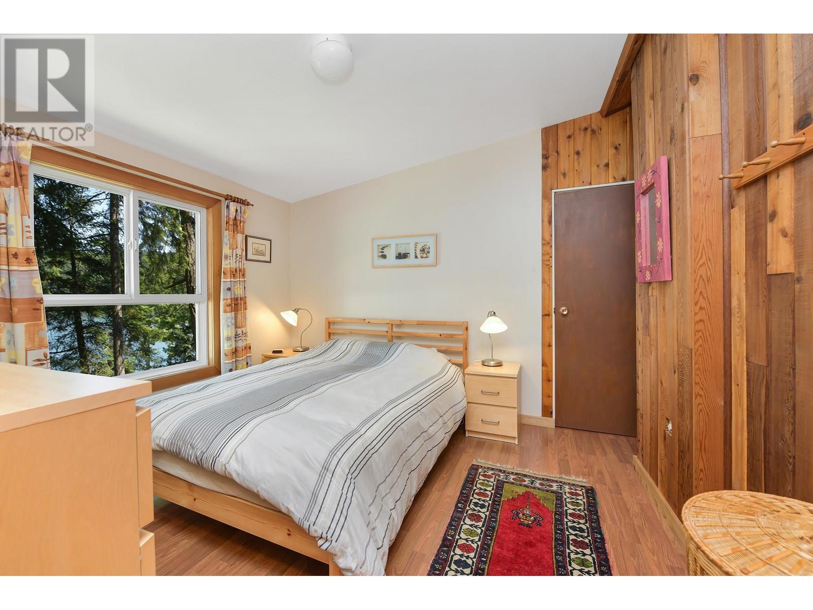 177 MARINERS WAY, Mayne Island
