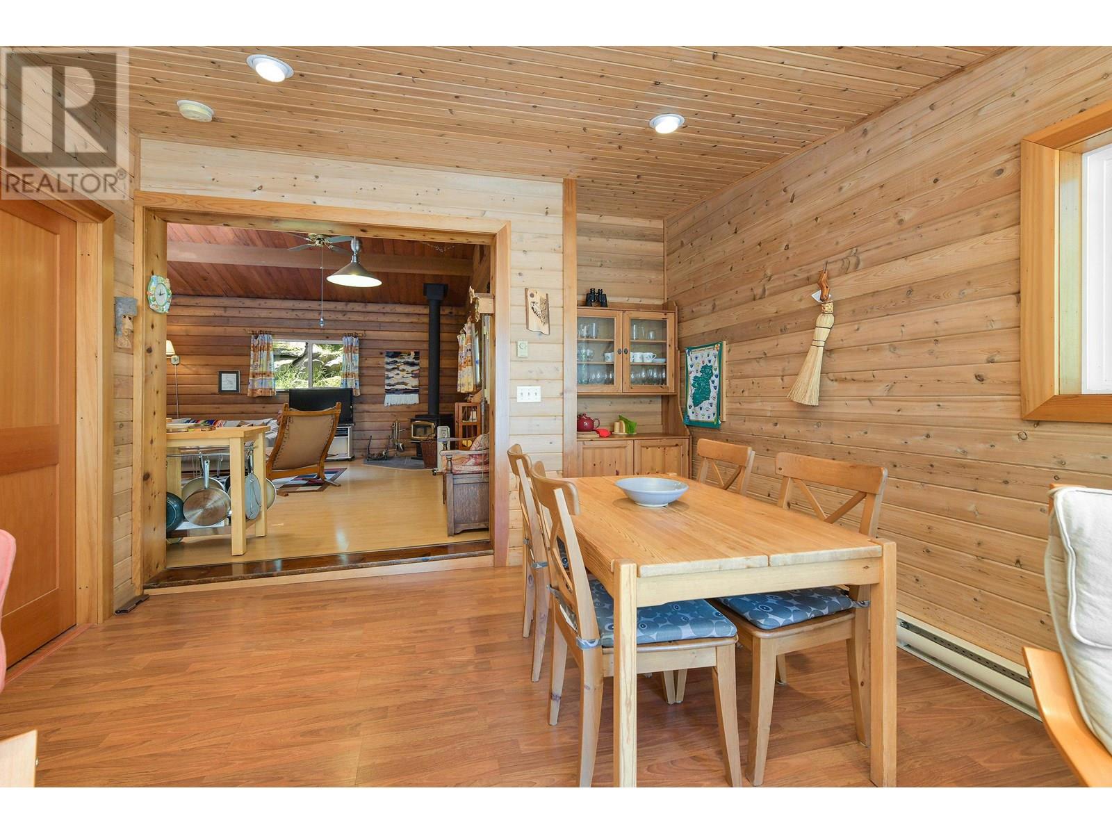 177 MARINERS WAY, Mayne Island