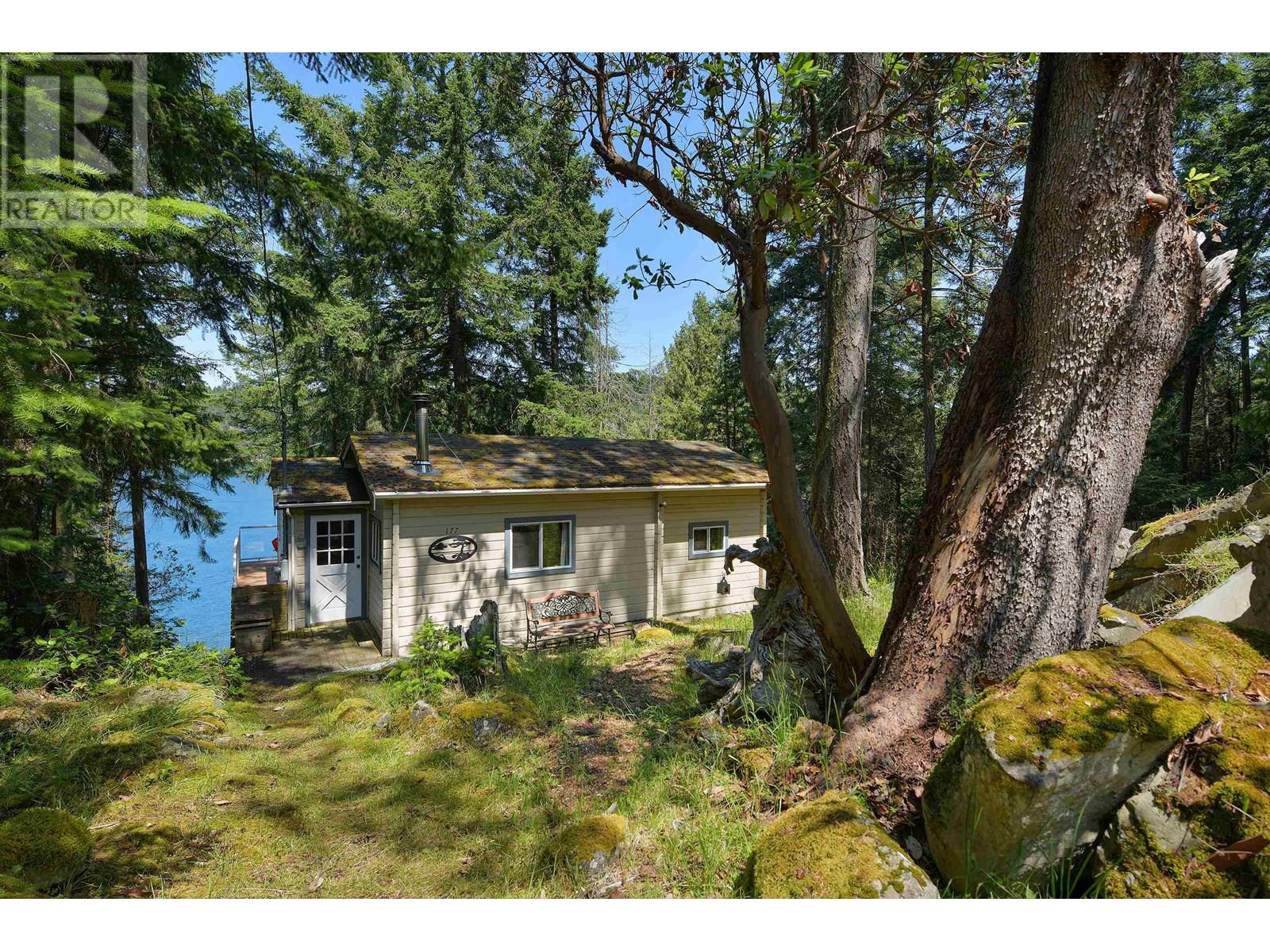 177 MARINERS WAY, Mayne Island