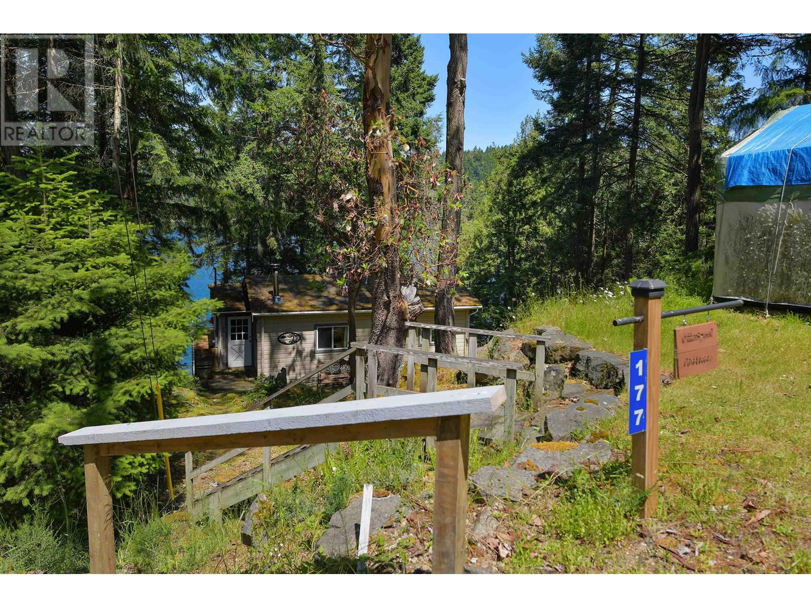 177 MARINERS WAY, Mayne Island