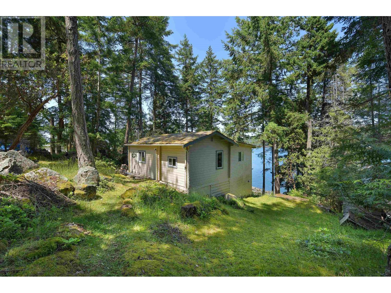 177 MARINERS WAY, Mayne Island