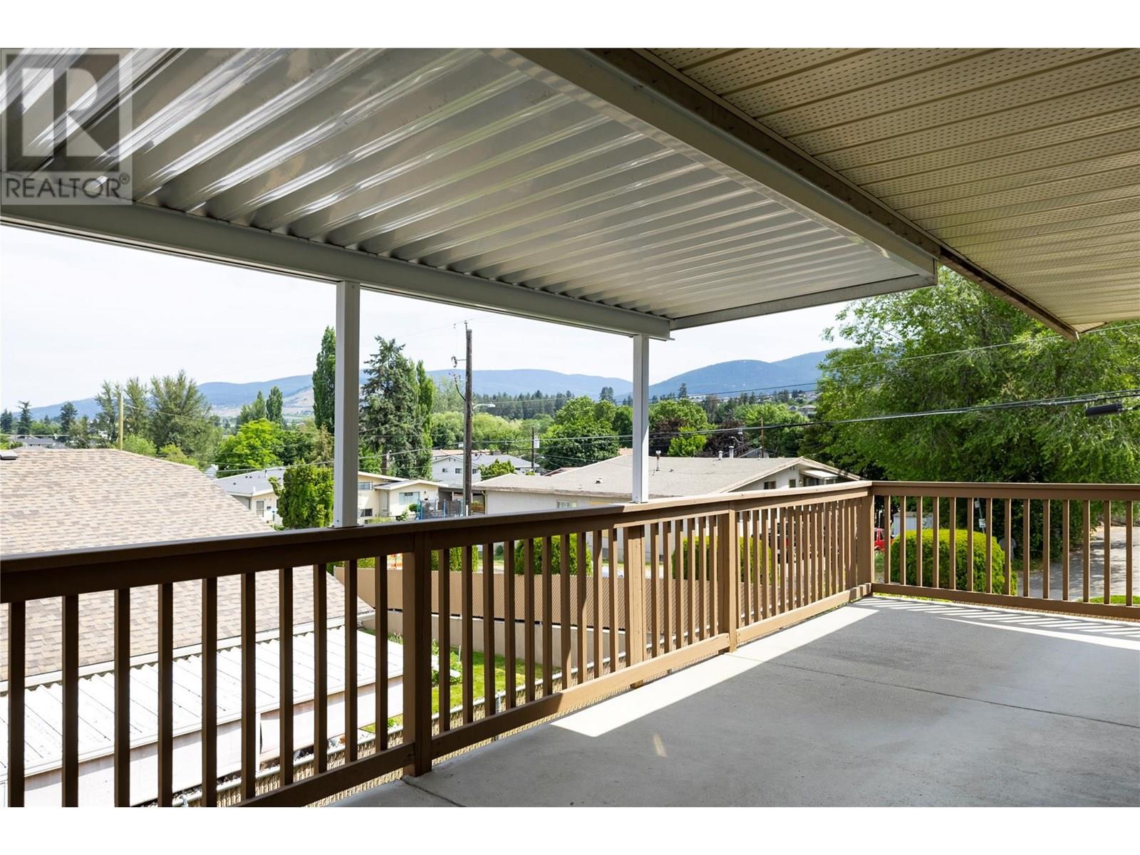 2 3930 20 Street, Vernon