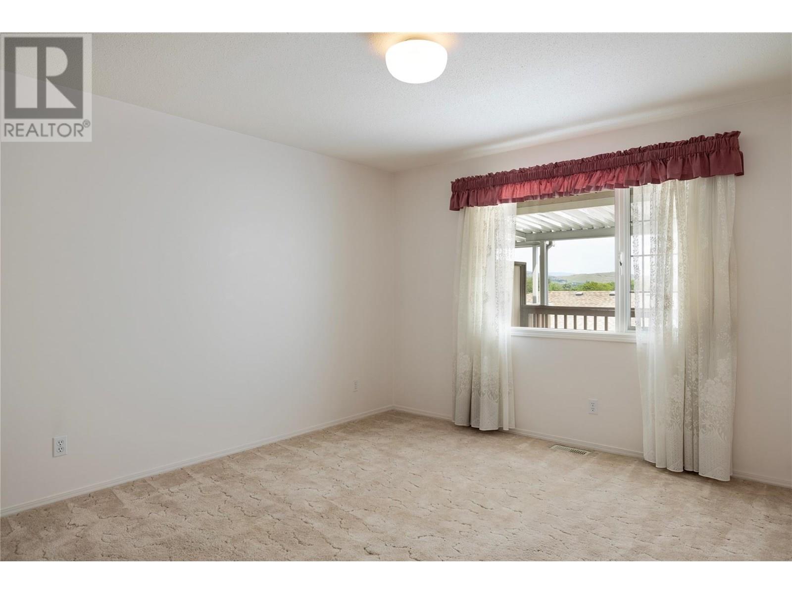 2 3930 20 Street, Vernon