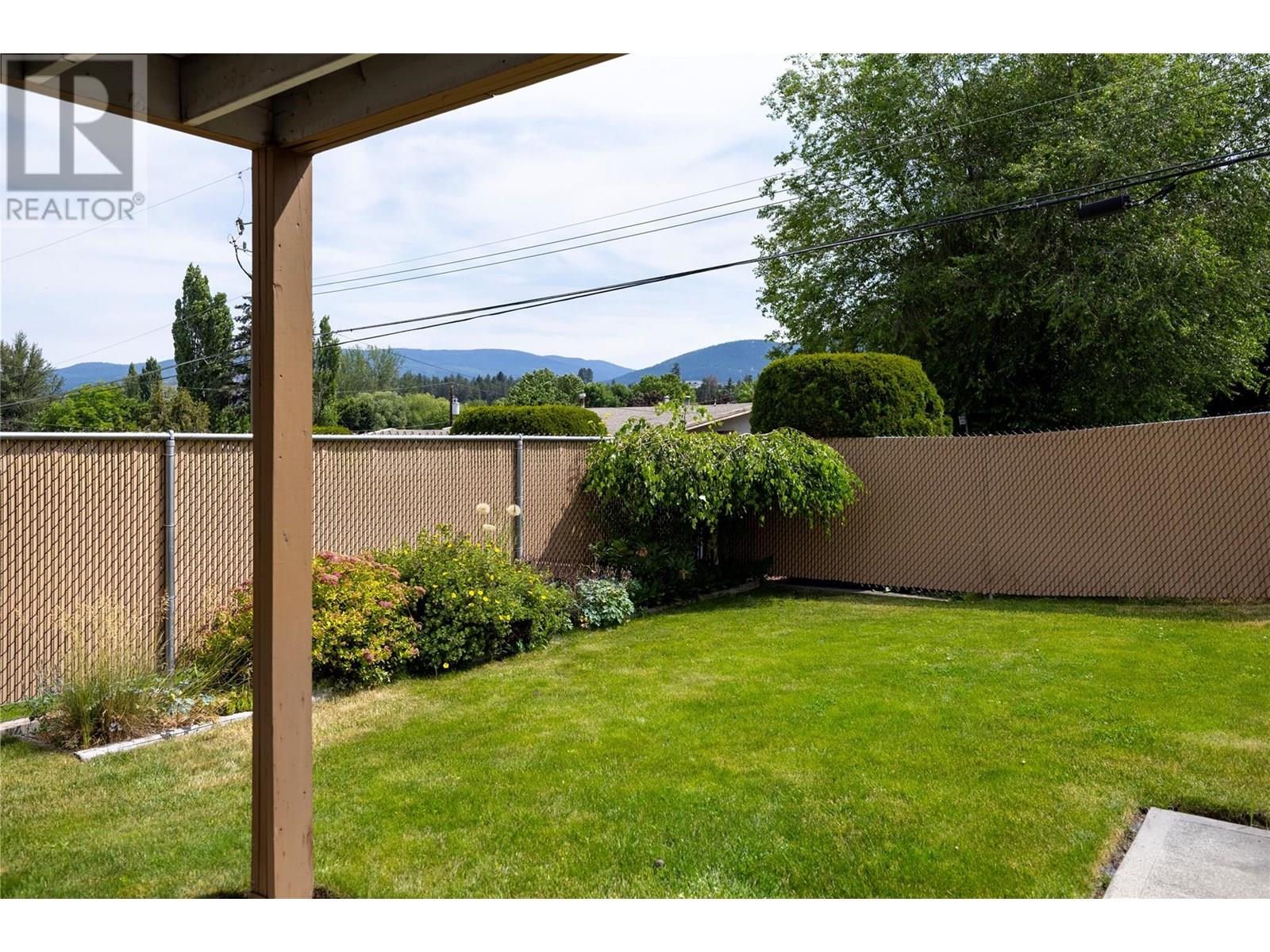2 3930 20 Street, Vernon