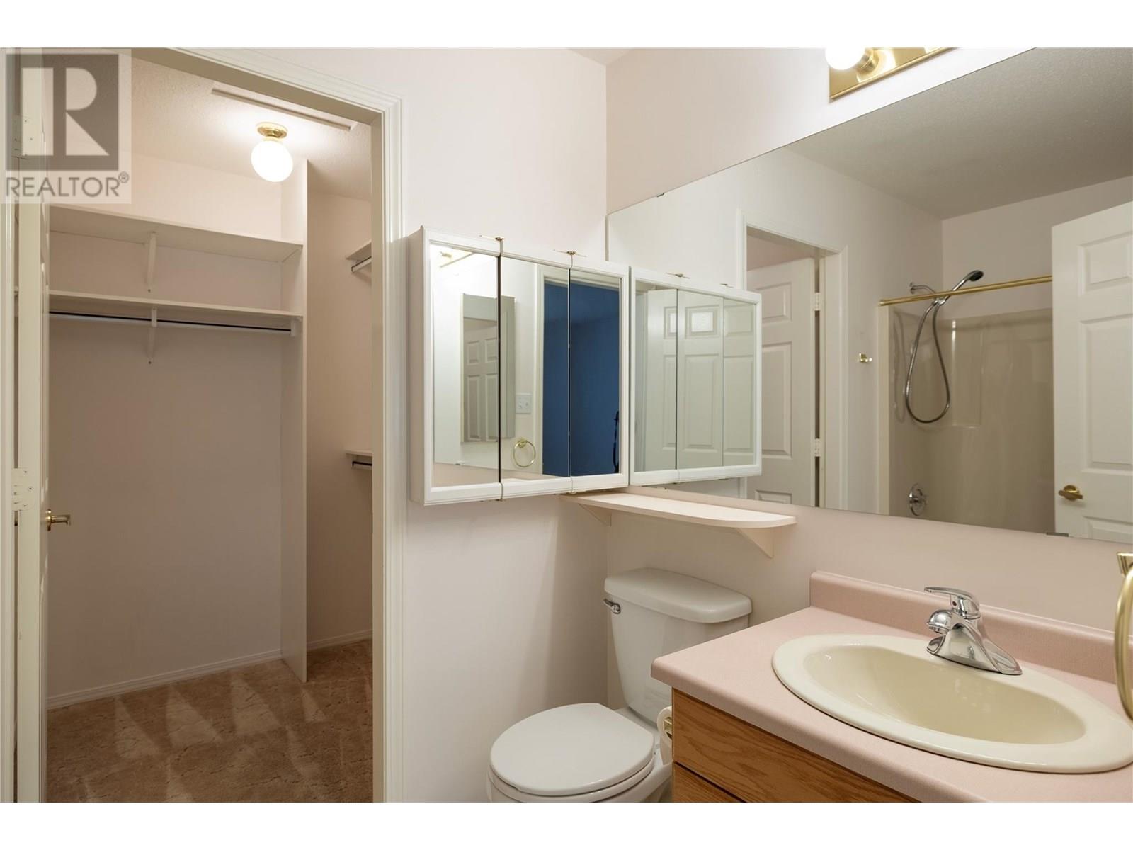 2 3930 20 Street, Vernon