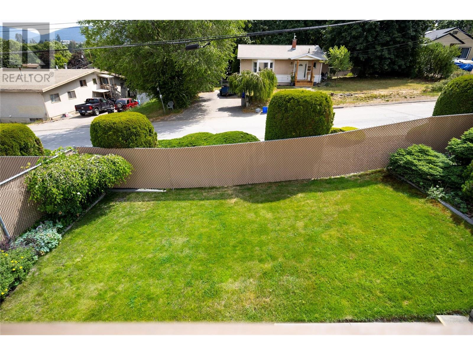 2 3930 20 Street, Vernon
