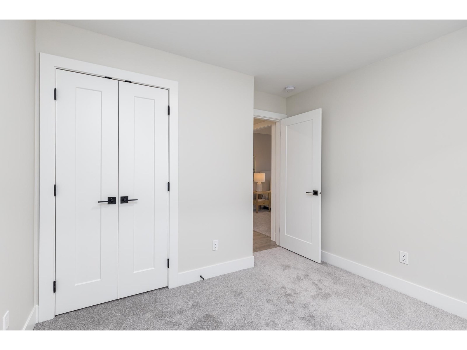 Photo 21 of 16742 20 A Avenue, Surrey BC