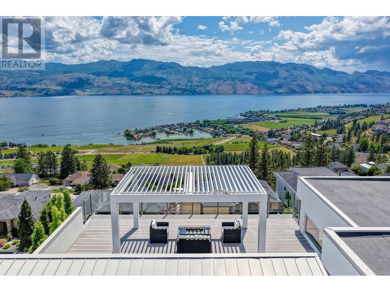 1384 Pinot Noir Drive, West Kelowna