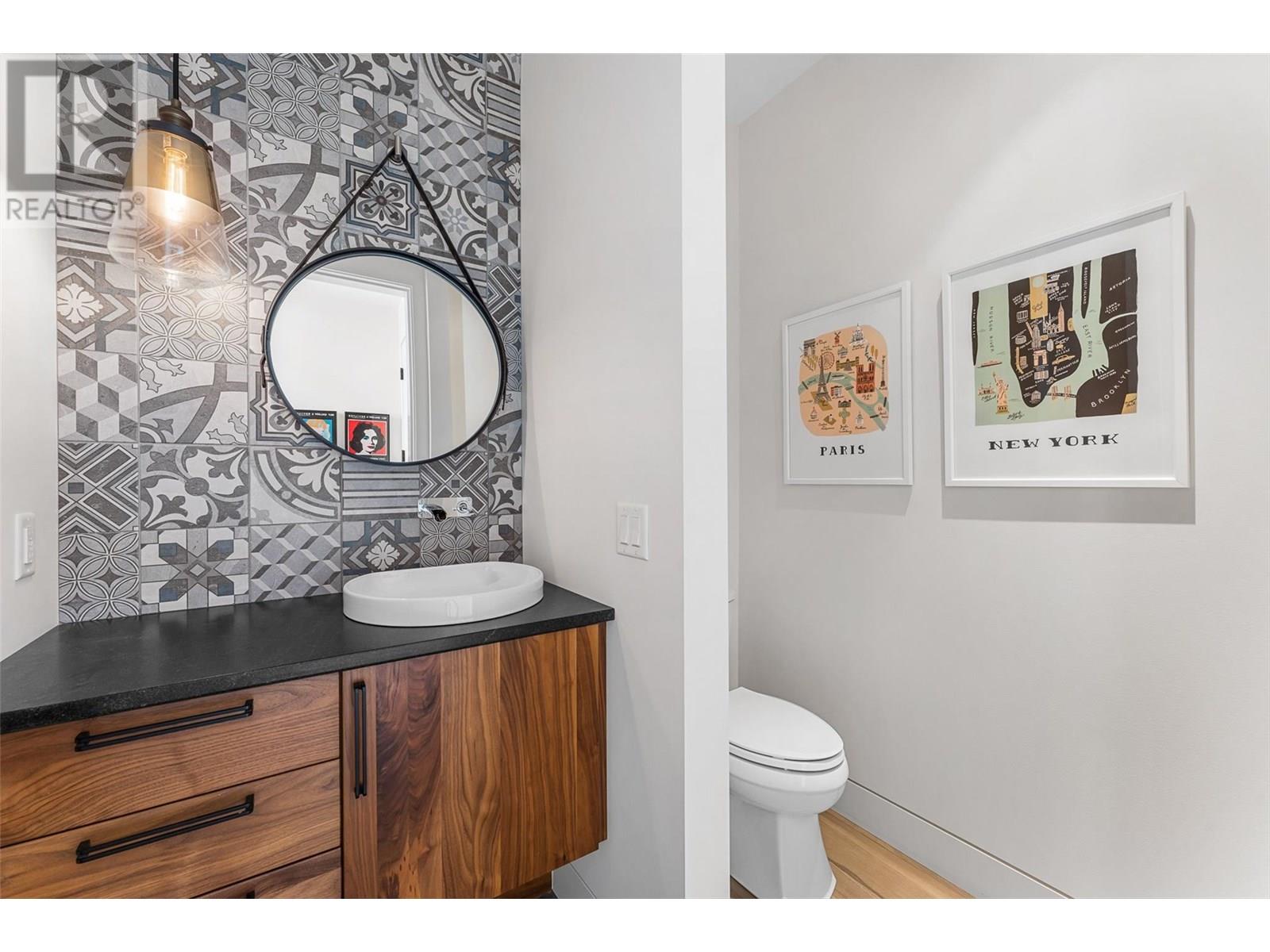  1384 Pinot Noir Drive, West Kelowna
