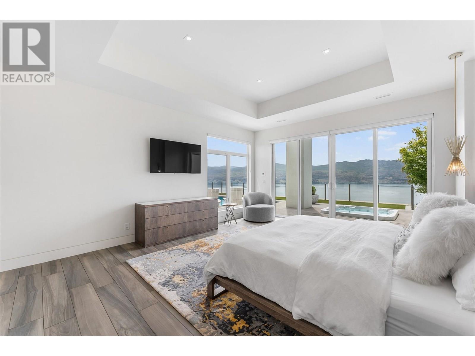  1384 Pinot Noir Drive, West Kelowna