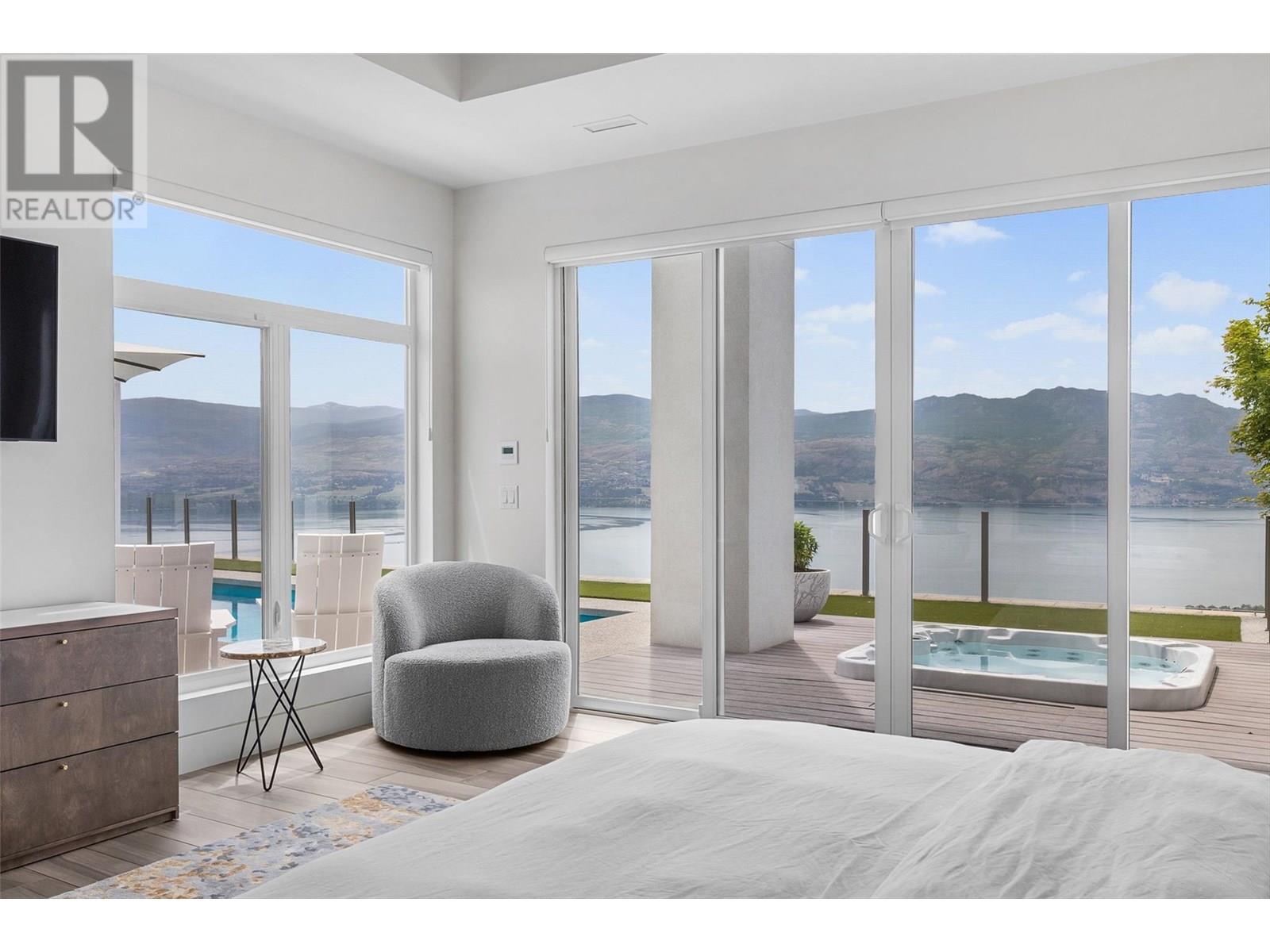  1384 Pinot Noir Drive, West Kelowna