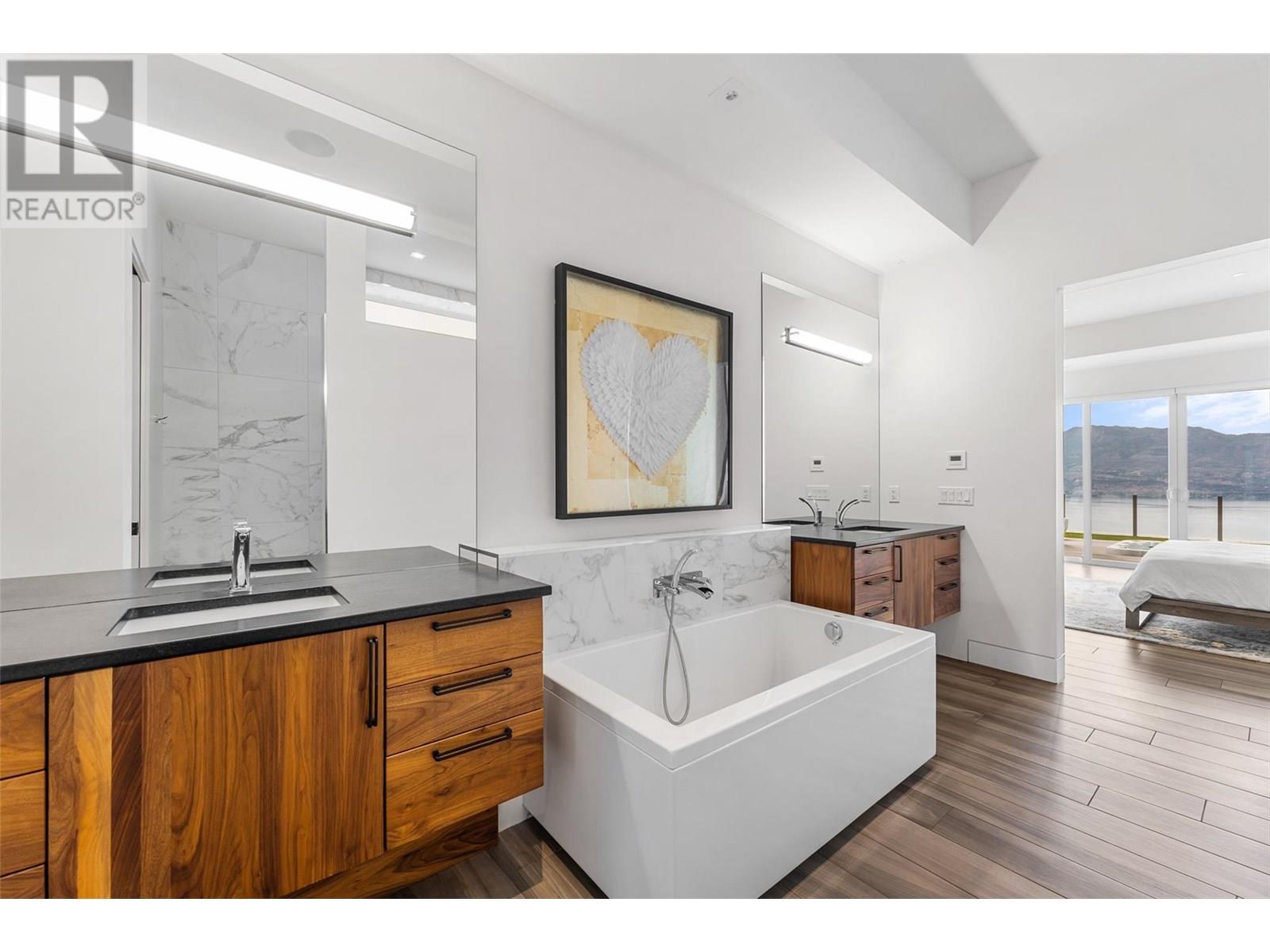  1384 Pinot Noir Drive, West Kelowna