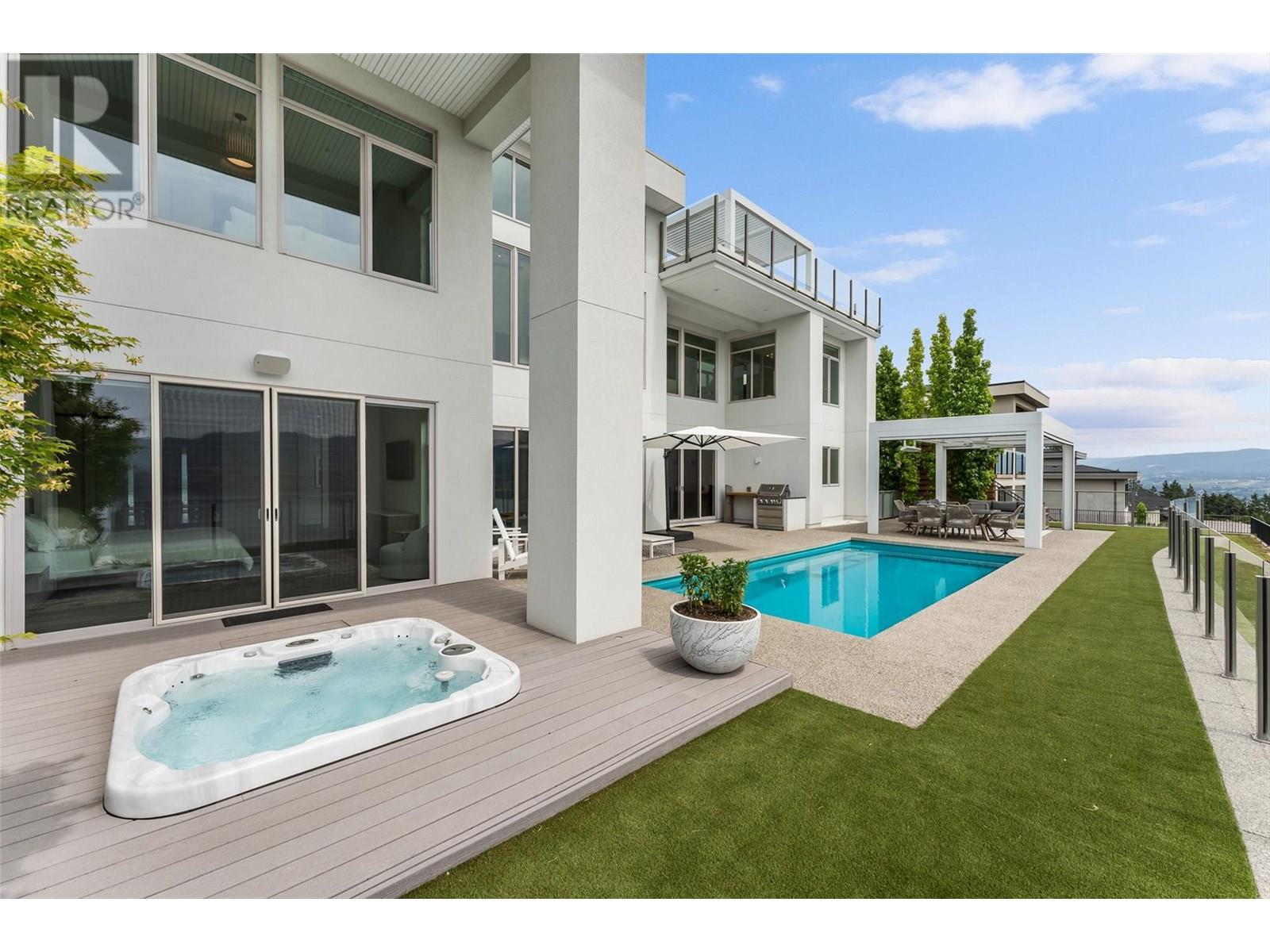  1384 Pinot Noir Drive, West Kelowna