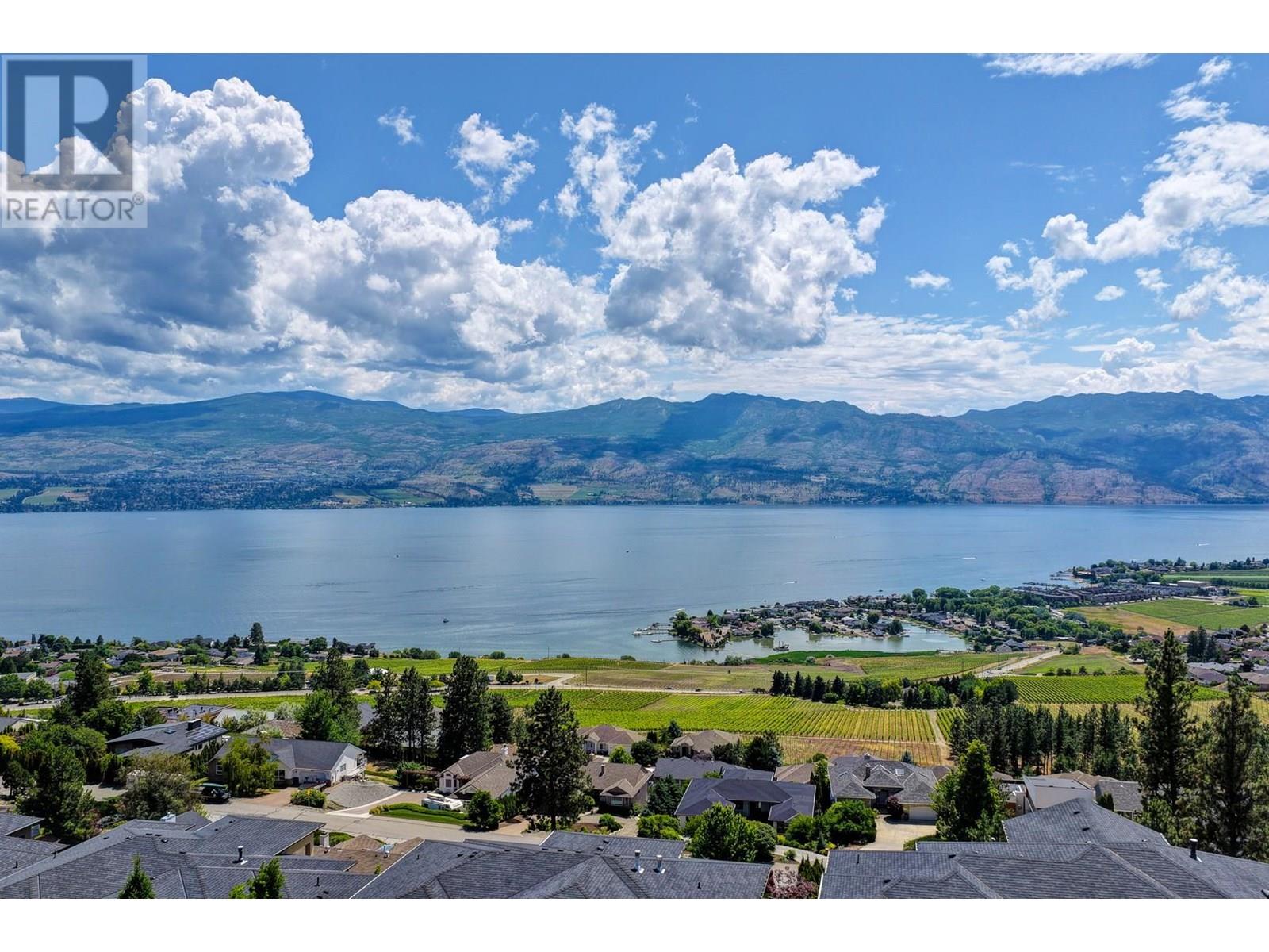  1384 Pinot Noir Drive, West Kelowna