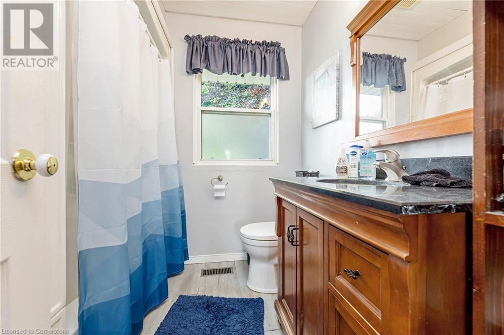 Photo 5 of 1767 Centre Road, Hamilton ON